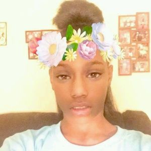 Meet your Posher, Nyanna