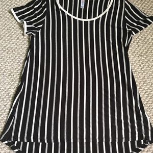 LulaRoe Classic T