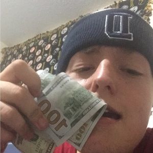 Meet your Posher, Cooper