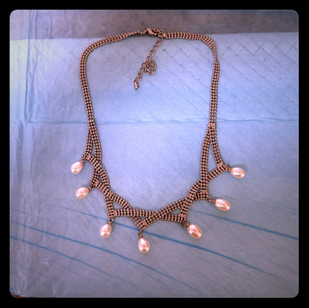 Chainmail Silver Necklace with pearl stones