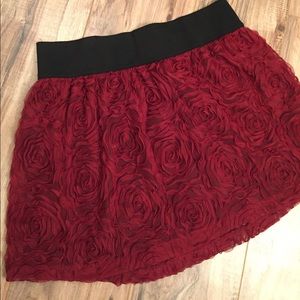 Rose detailed skirt