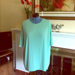 Lularoe solid mint irma xl!