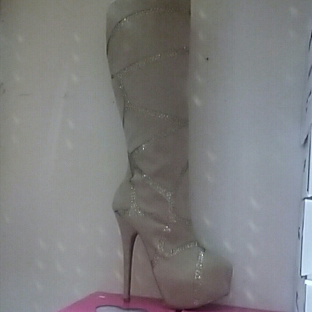 Winter boots
