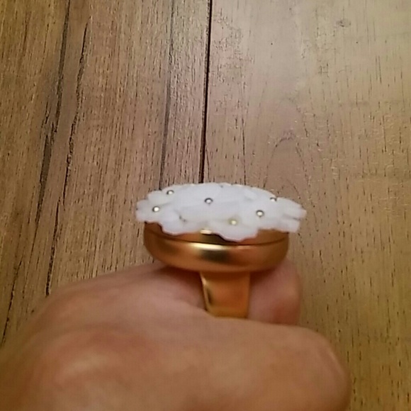 Ring - Picture 7 of 7