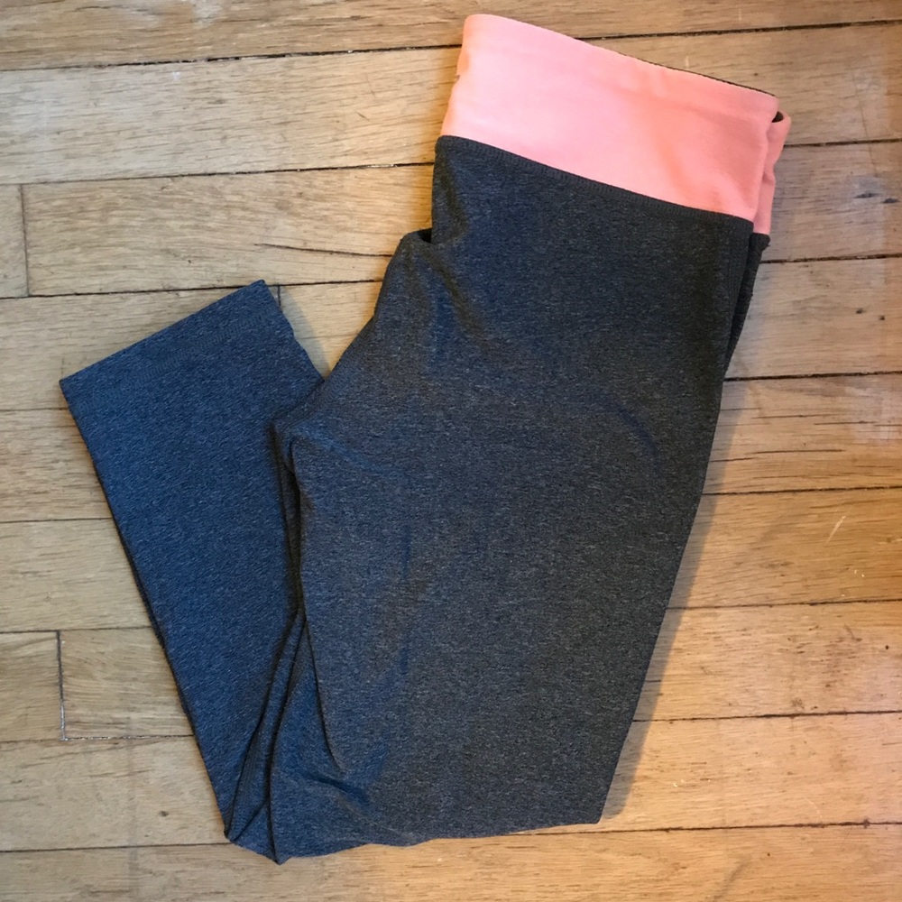 Cropped Reversible Workout Capris