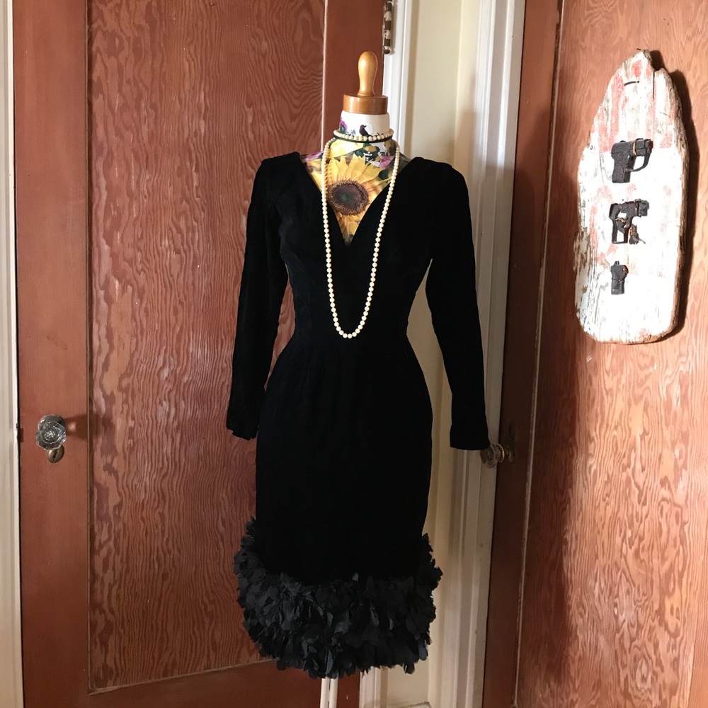 Swanky Vintage 50s Folmar NY Velvet Cocktail Dress