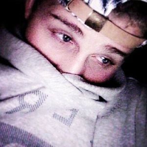 Meet your Posher, Adam