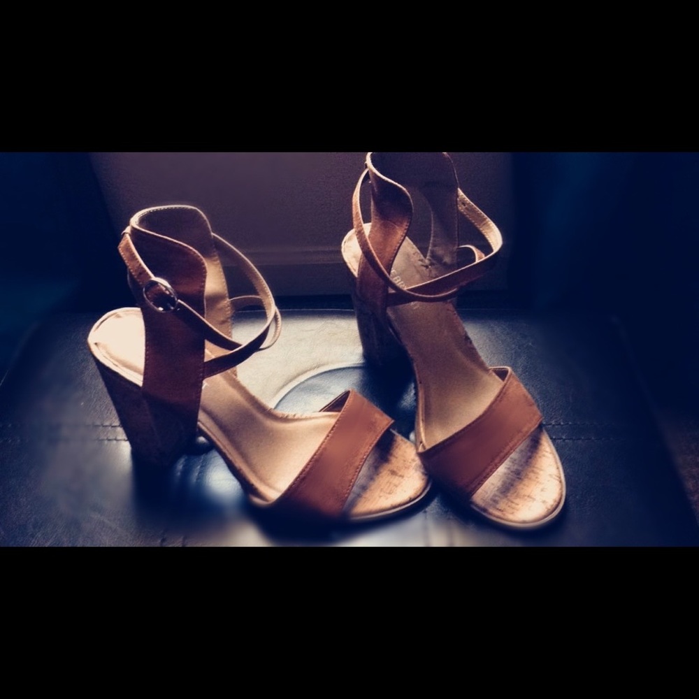 Open-Toe Strappy Block Heel