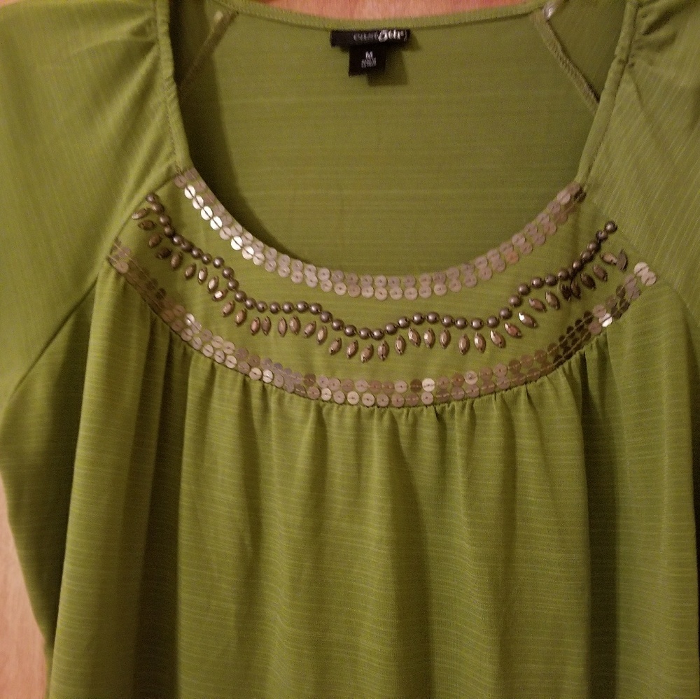 East 5th Green Beautiful Blouse, Medium - Picture 2 of 3