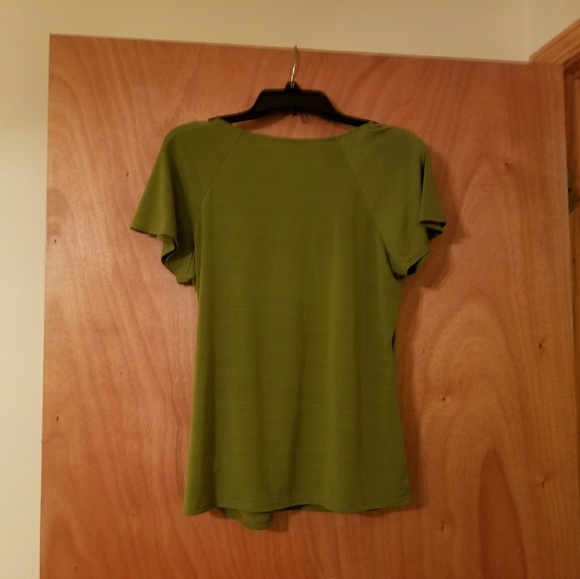 East 5th Green Beautiful Blouse, Medium - Picture 3 of 3