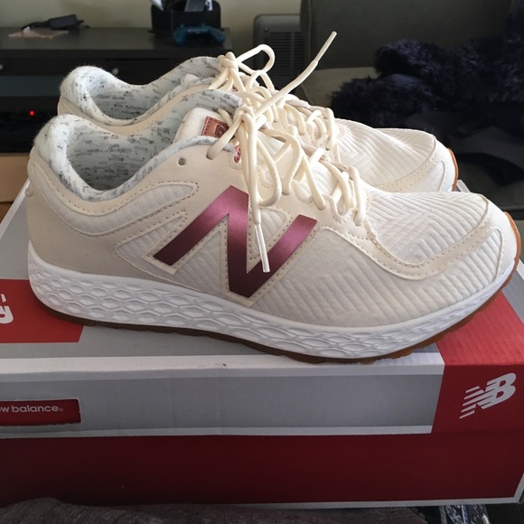 Women's sneakers, new blanace's name: WLZANTAC - Picture 1 of 3