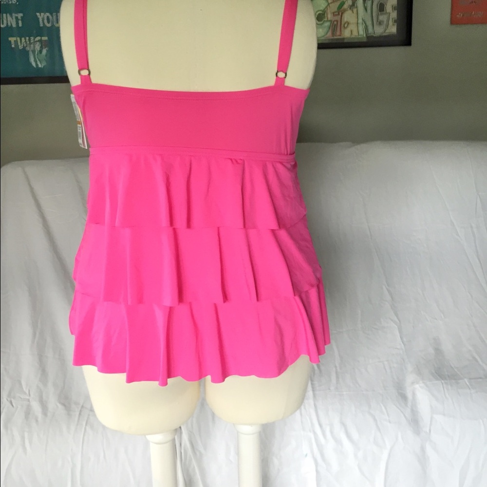 🛍️Kenneth Cole Reaction Pink Ruffle Tankini Top👙 - Picture 2 of 6