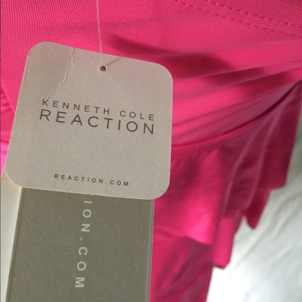 🛍️Kenneth Cole Reaction Pink Ruffle Tankini Top👙 - Picture 3 of 6