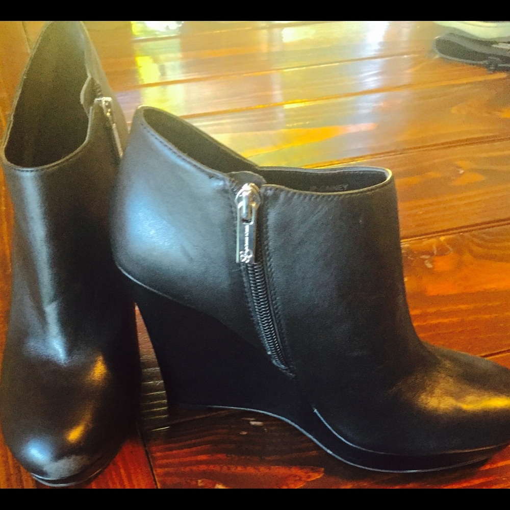 Jessica Simpson wedges