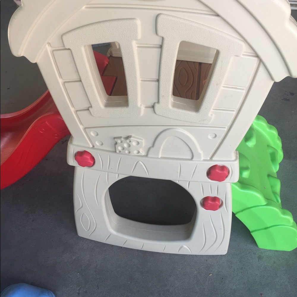 SOLD Little Tikes playhouse w/slide