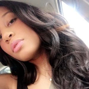 Meet your Posher, Cami