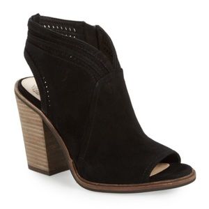 Vince Camuto Koral Booties