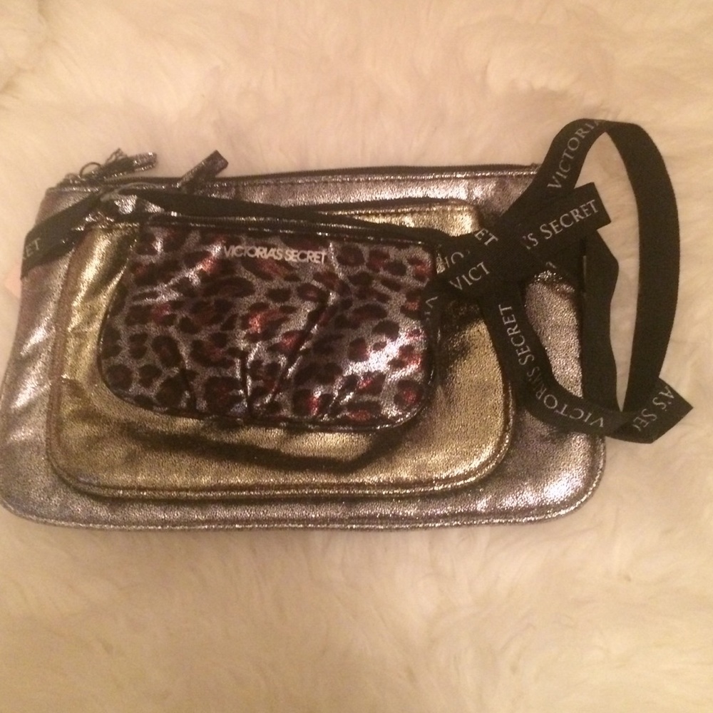 Victorias Secret PINK ćute makeup bags Set of 3!