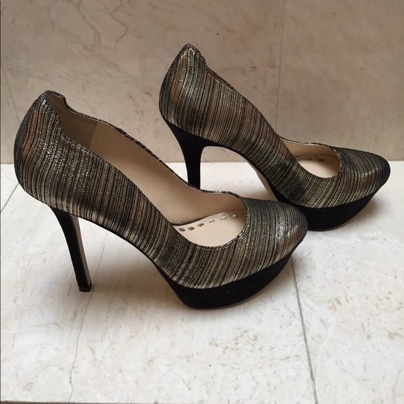 Shoes - Picture 2 of 4