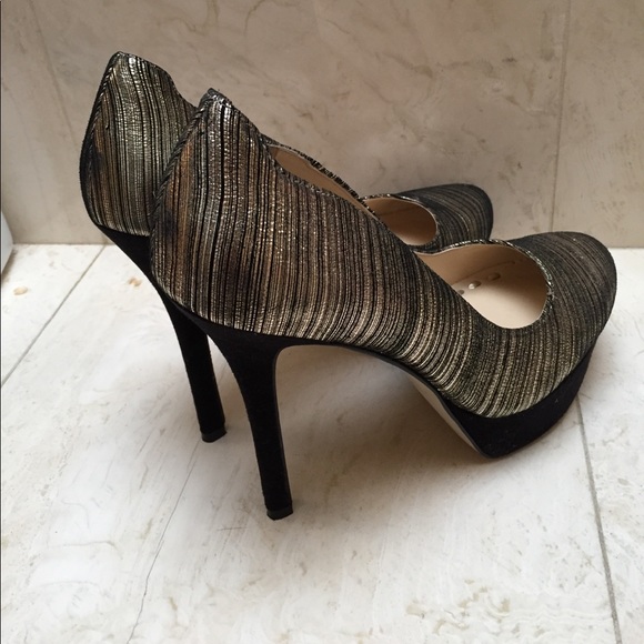 Shoes - Picture 3 of 4