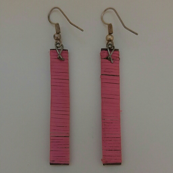 Pink Rattan Drop Earrings with Aztec Pattern - Picture 3 of 3
