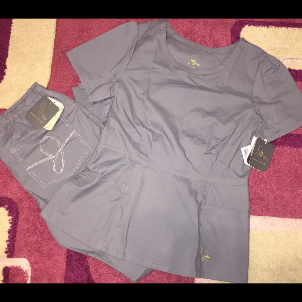 Jaanuu Scrubs