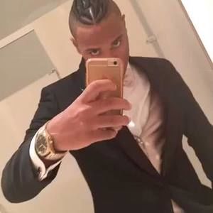 Meet your Posher, Enzo