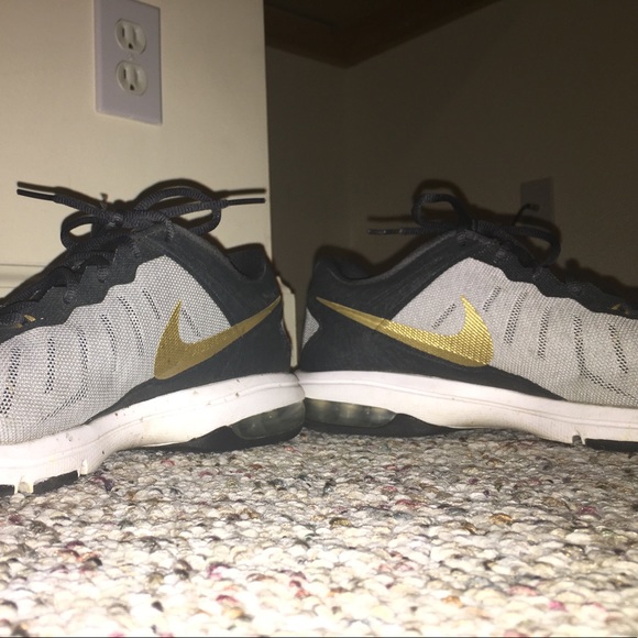 Nike training shoes - Picture 2 of 2