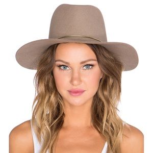 Janessa Leone Lassen Hat in Almond
