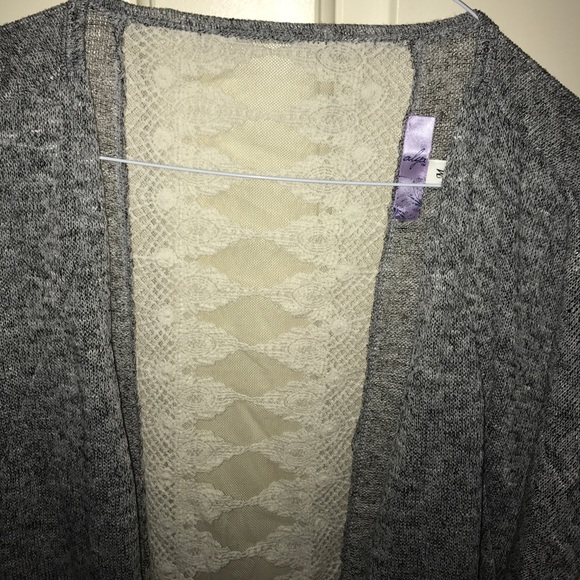 Longsleeve lace cardigan - Picture 2 of 3