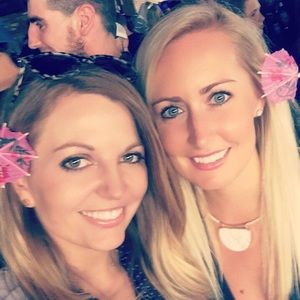 Meet your Posher, Whitney