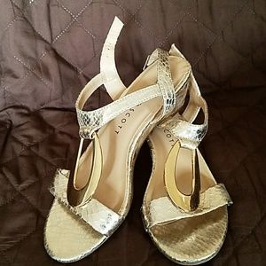 Karen Scott Sandals