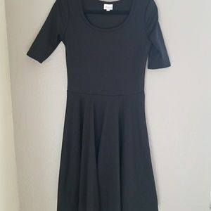 Solid black LuLaRoe Amelia