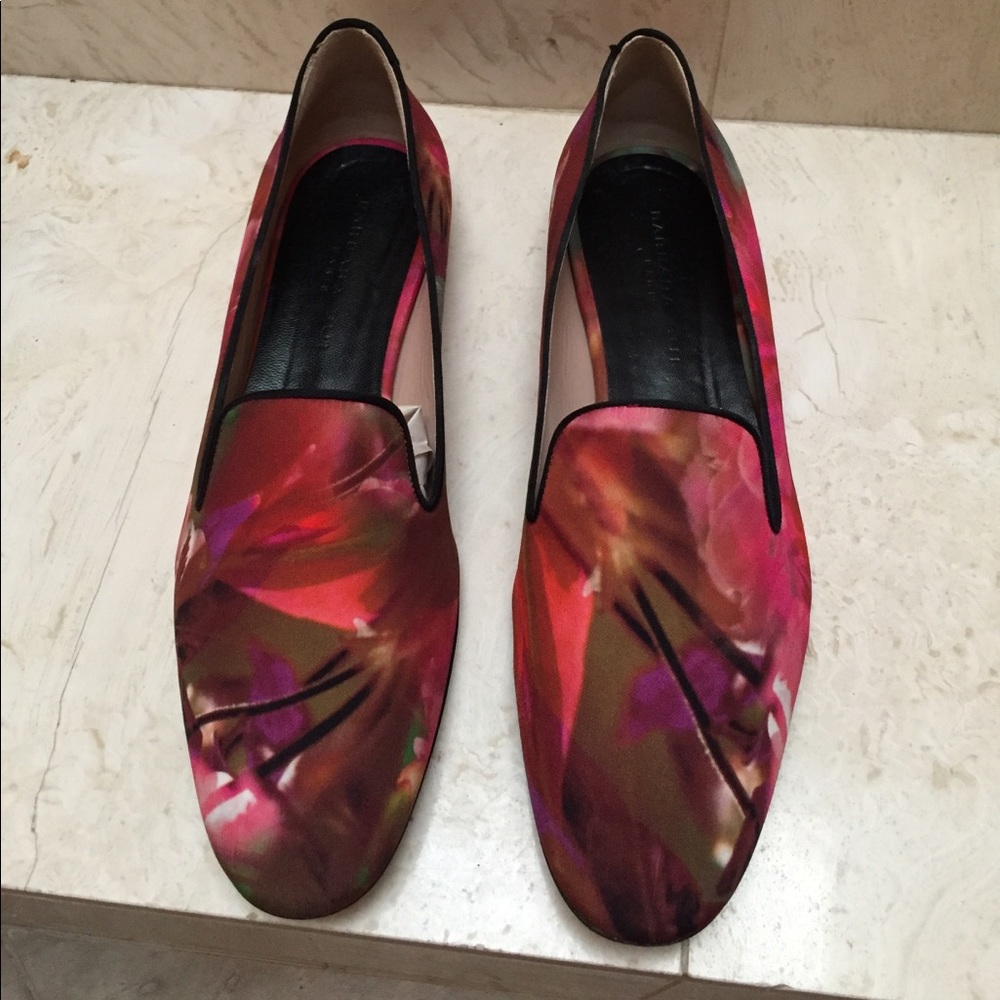 Flats/ loafers ( Barbara Bui / Paris)