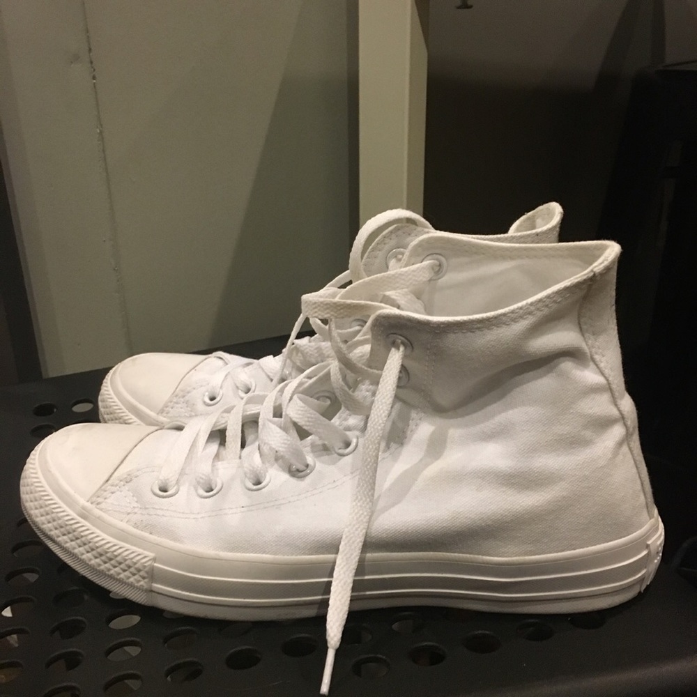 all white chuck 2 converse