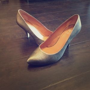 Beautiful & Comfortable Vince Camutos!