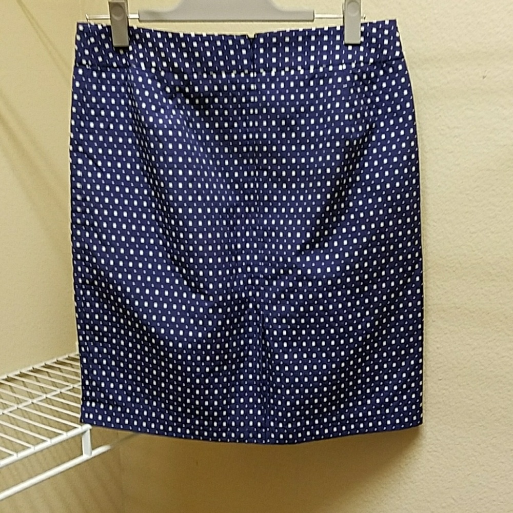 Skirt - Picture 3 of 4