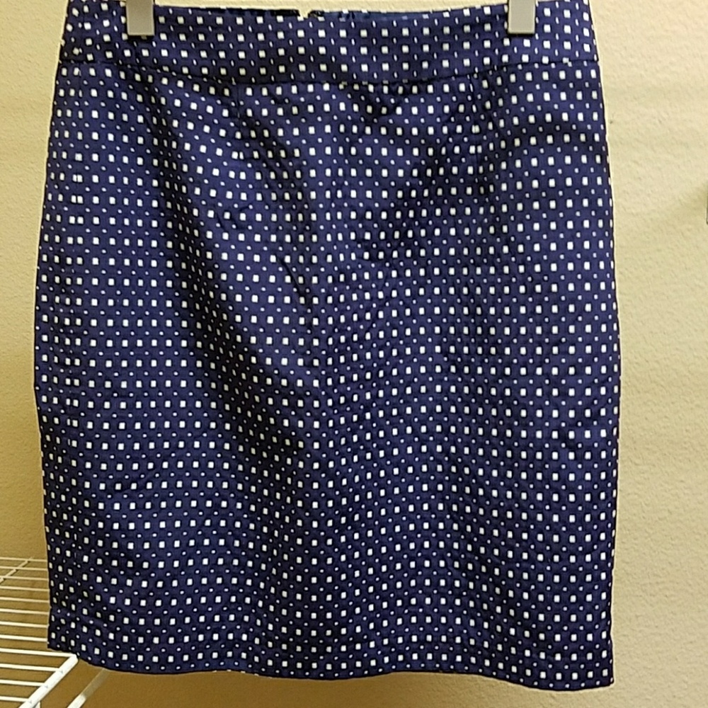 Skirt - Picture 4 of 4