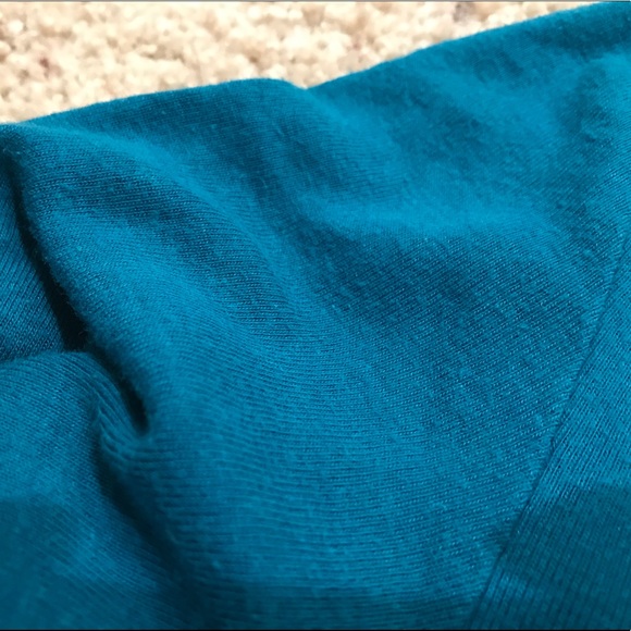 Express sequin-trim V-neck - Picture 3 of 3