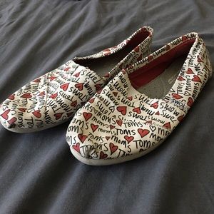 TOMS Mothers Day edition used size 7.5