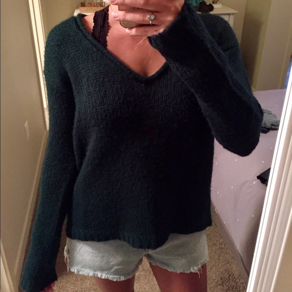 Forever 21 Forrest Green V-Neck Sweater