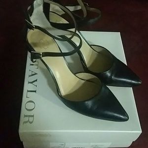 Ann Taylor Pumps