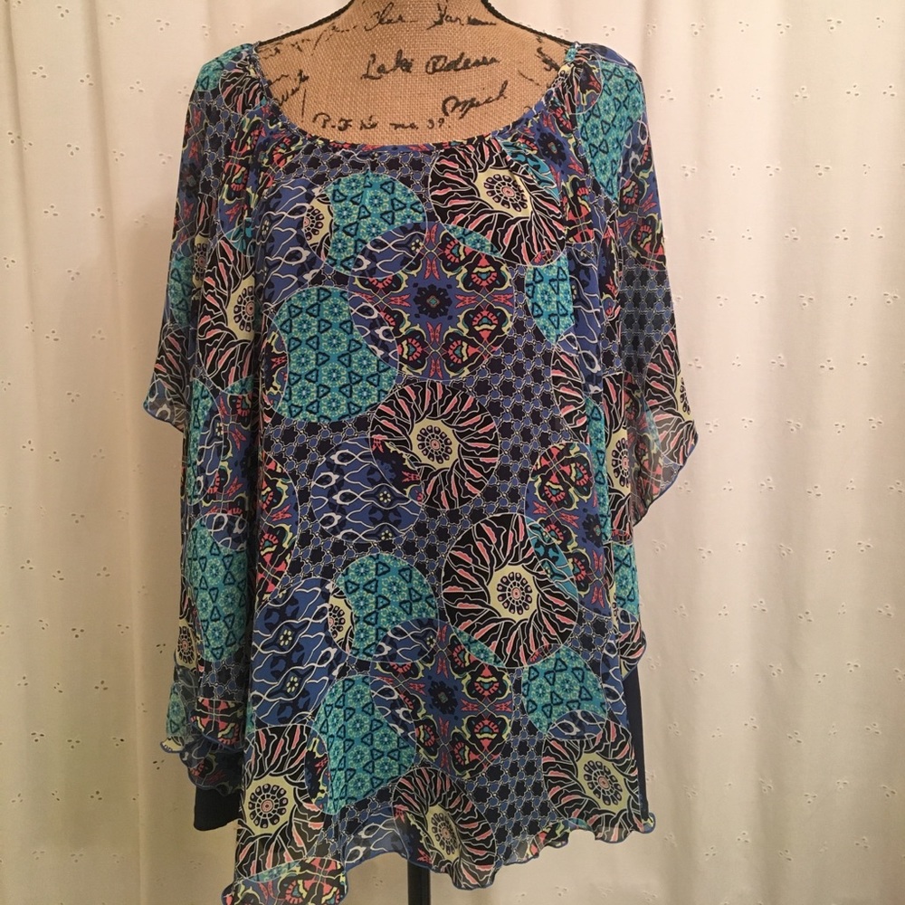 22/24W "Happy Kinda Blues" Sheer Capelet Top