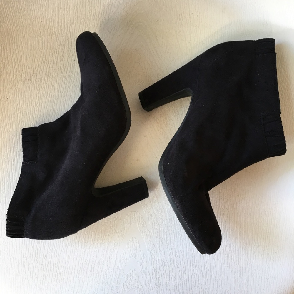 Sam & Libby booties