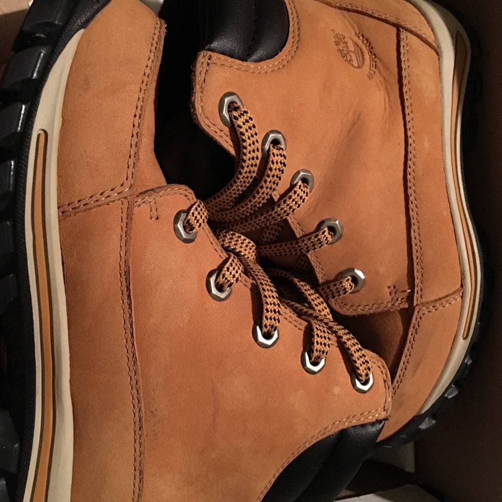 Boys timberlands
