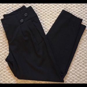 Club Monaco Cropped Pleated Pants w/Button Detail