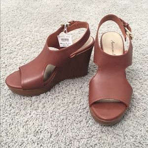 Women's Cognac cut out wedges