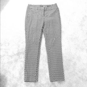 Curvy Fit Print Capris