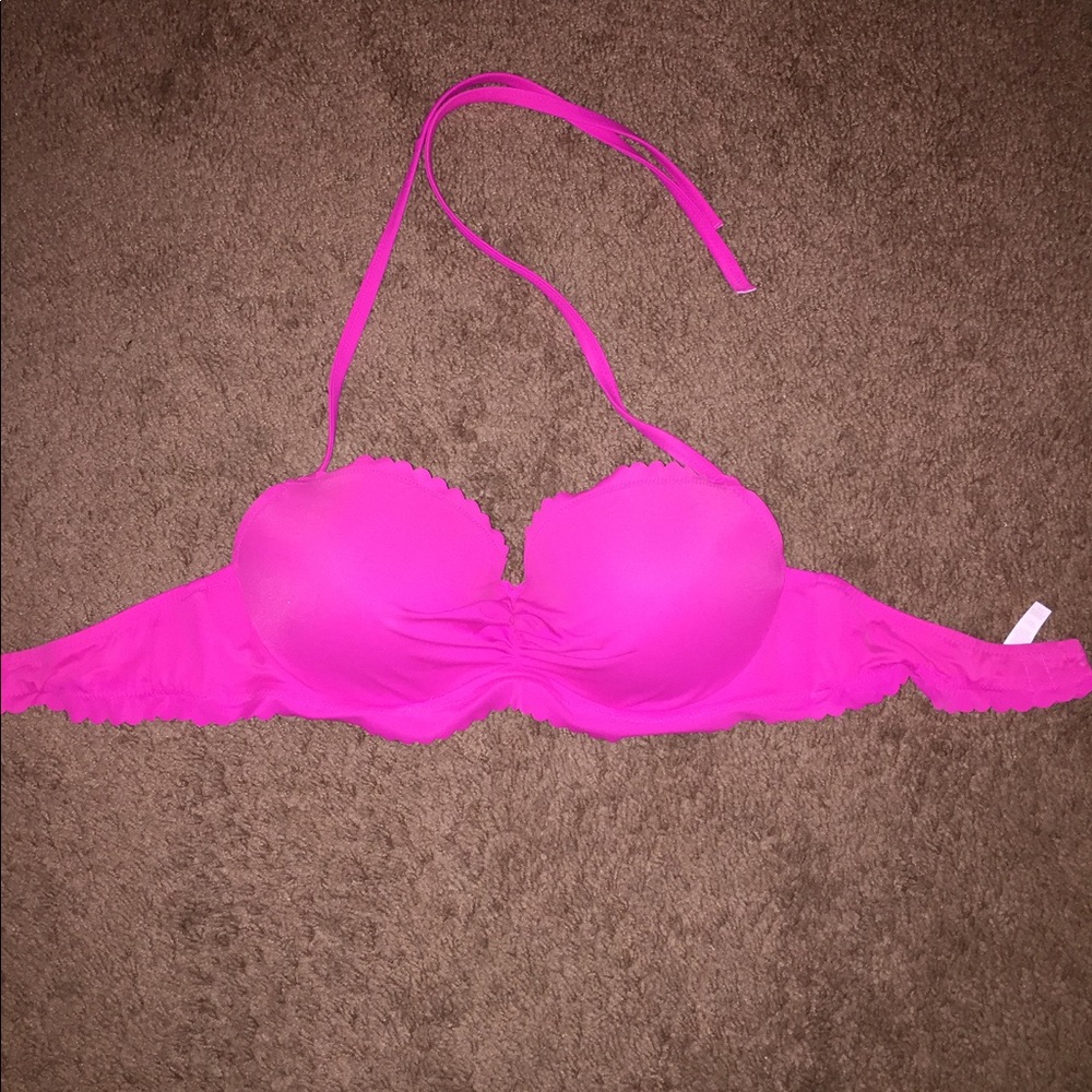 Victoria's Secret swimsuit size 34D