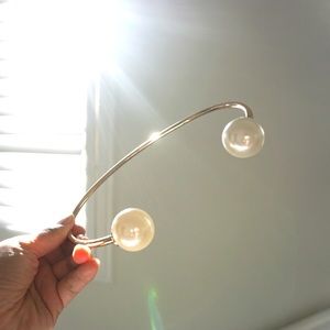 Minimal | Modernist pearl choker